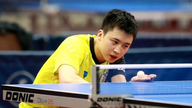 他同时与其 他同时与其